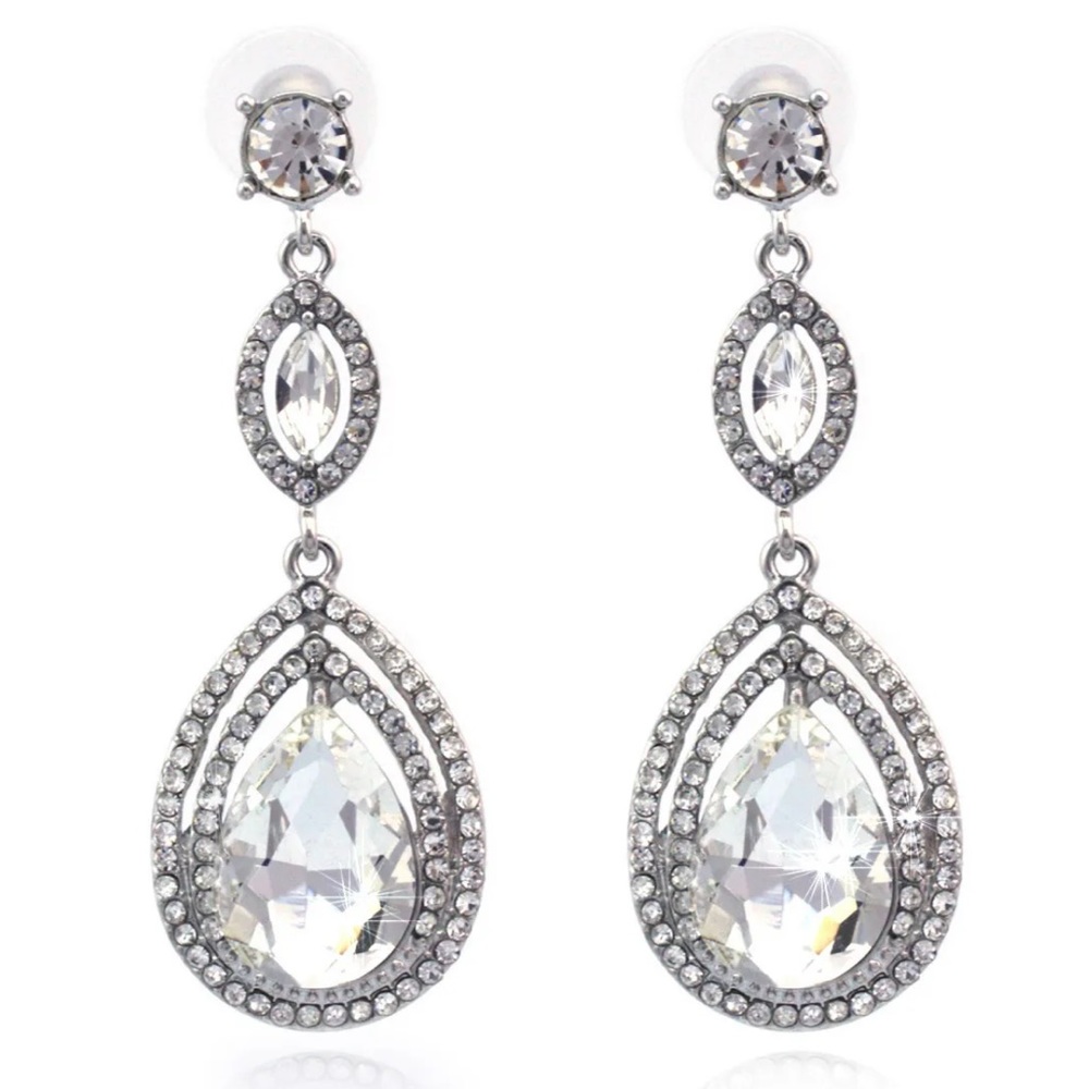 Clear Crystal Silver Drop Earrings